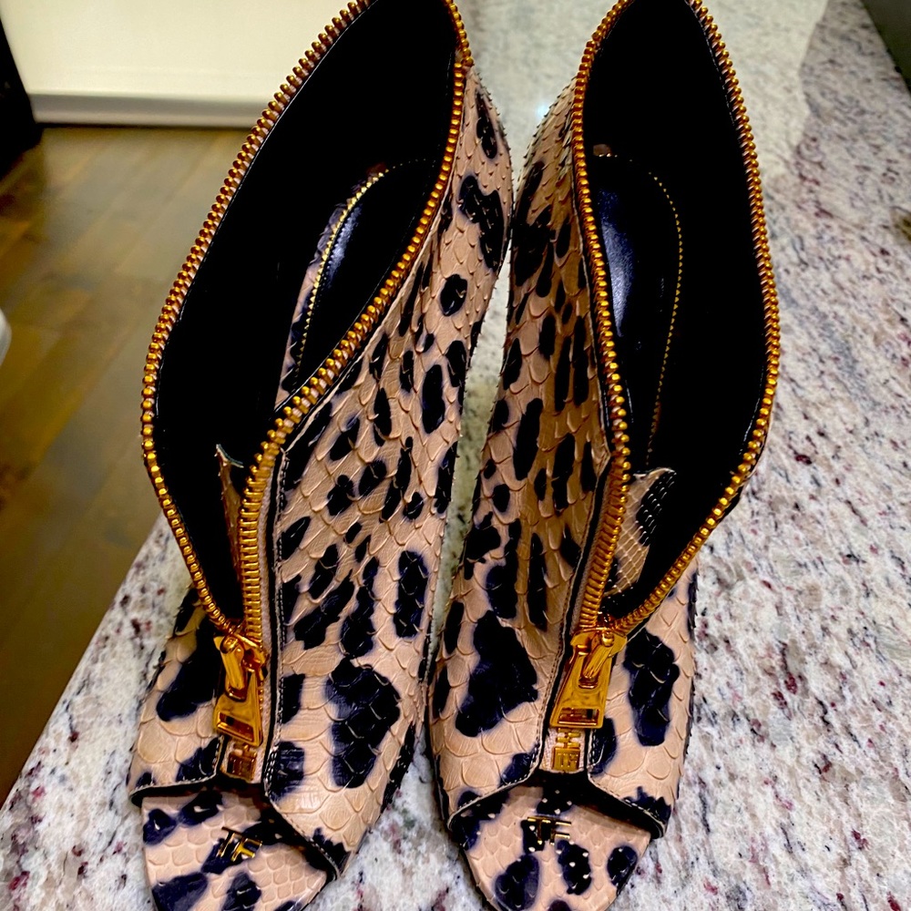 Tom Ford Zipper Boots